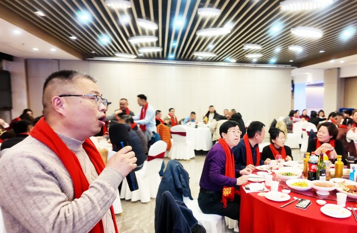 "Horse leaps into a new journey, embarking on a new chapter. Wisdom Power's 2026 Spring Festival Gathering was successfully held."